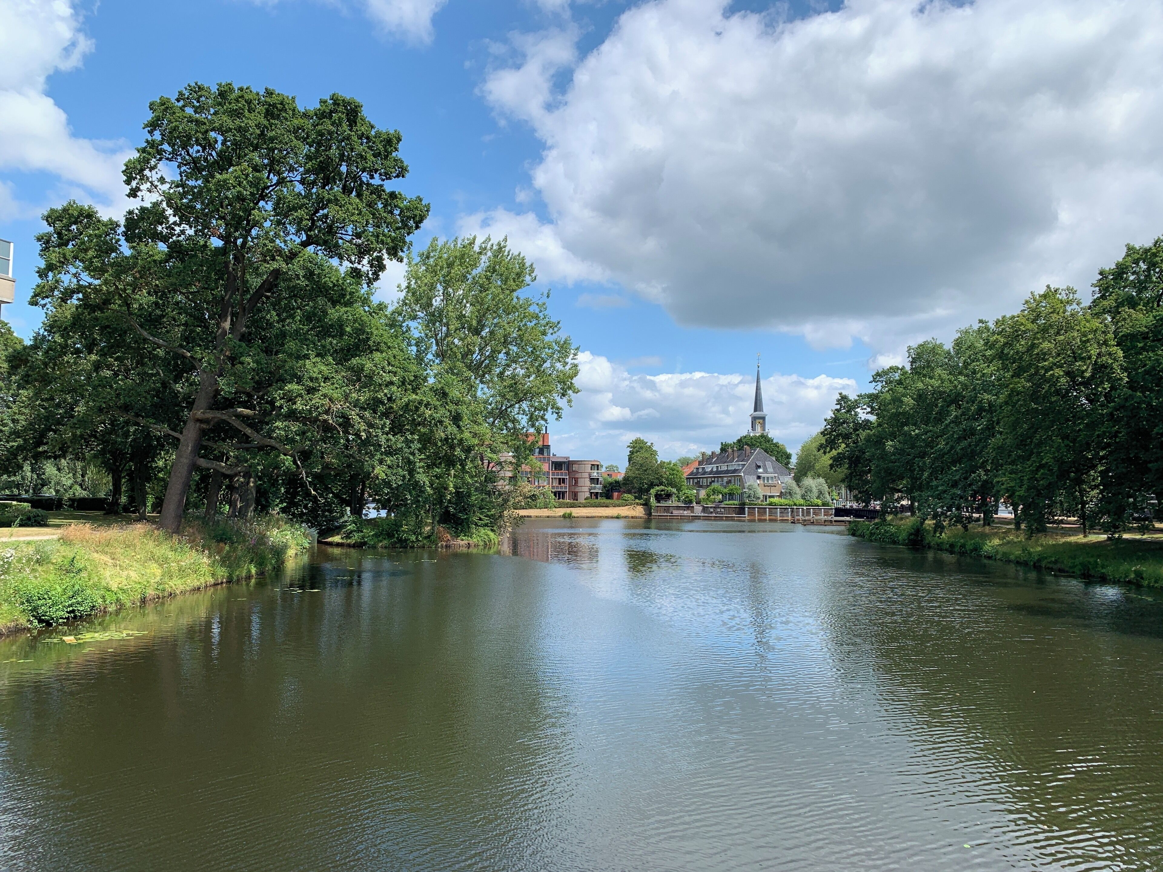 Uitzicht vanaf het kerkbrugje