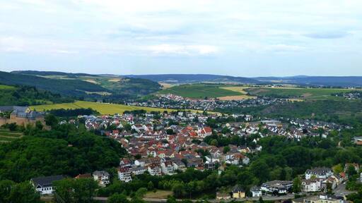 Blick vom Rheingrafenstein ins Nahetal bei Bad Münster am Stein-Ebernburg