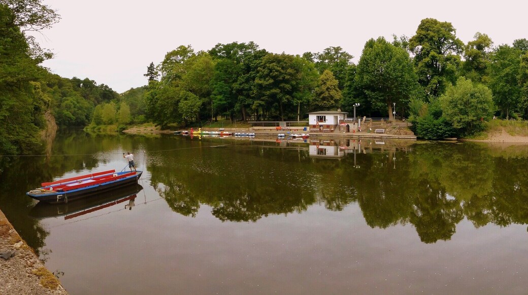 Bad Münster am Stein-Ebernburg – Panorama von der Nahe unter dem Rheingrafenstein