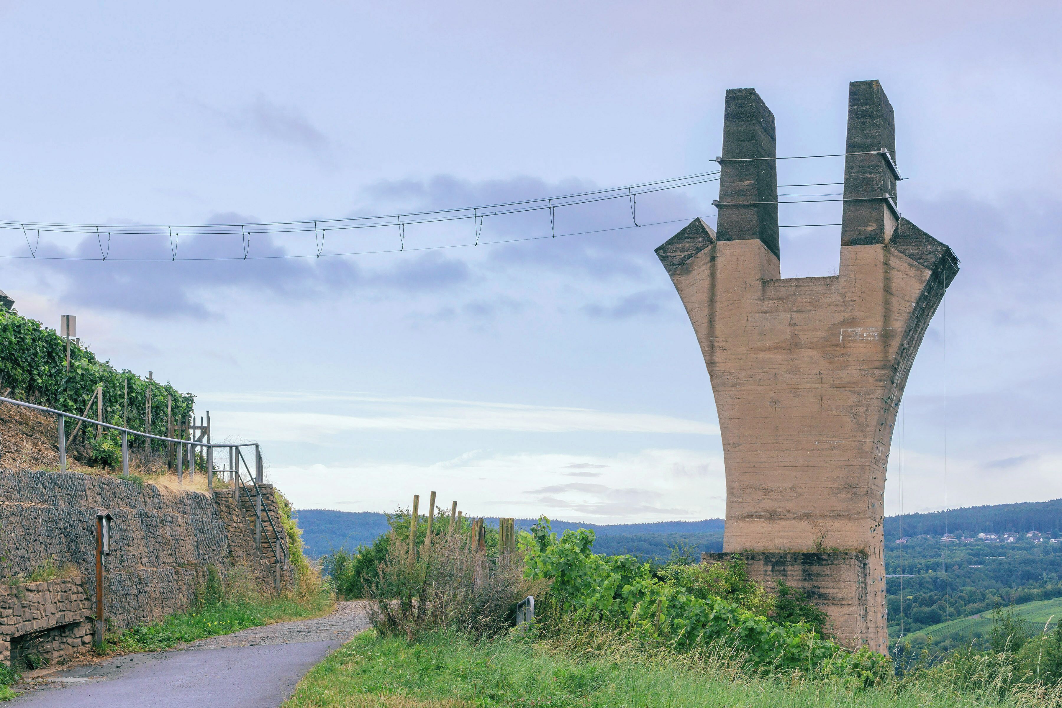 Adenbachviaduct in Ahrweiler. Part of an unfinished railway line.