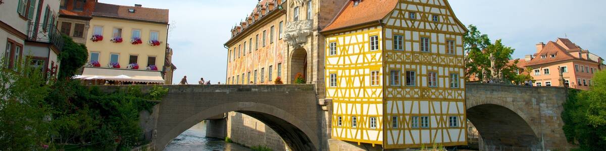 Bamberg which includes heritage architecture, a small town or village and a bridge
