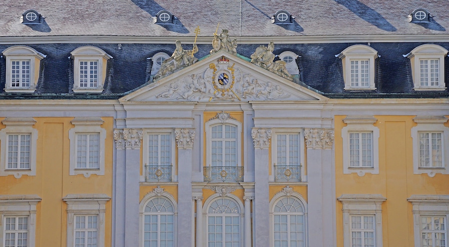 As we approached the palace it became apparent this was impressive. But it didn't prepare me for the interior.