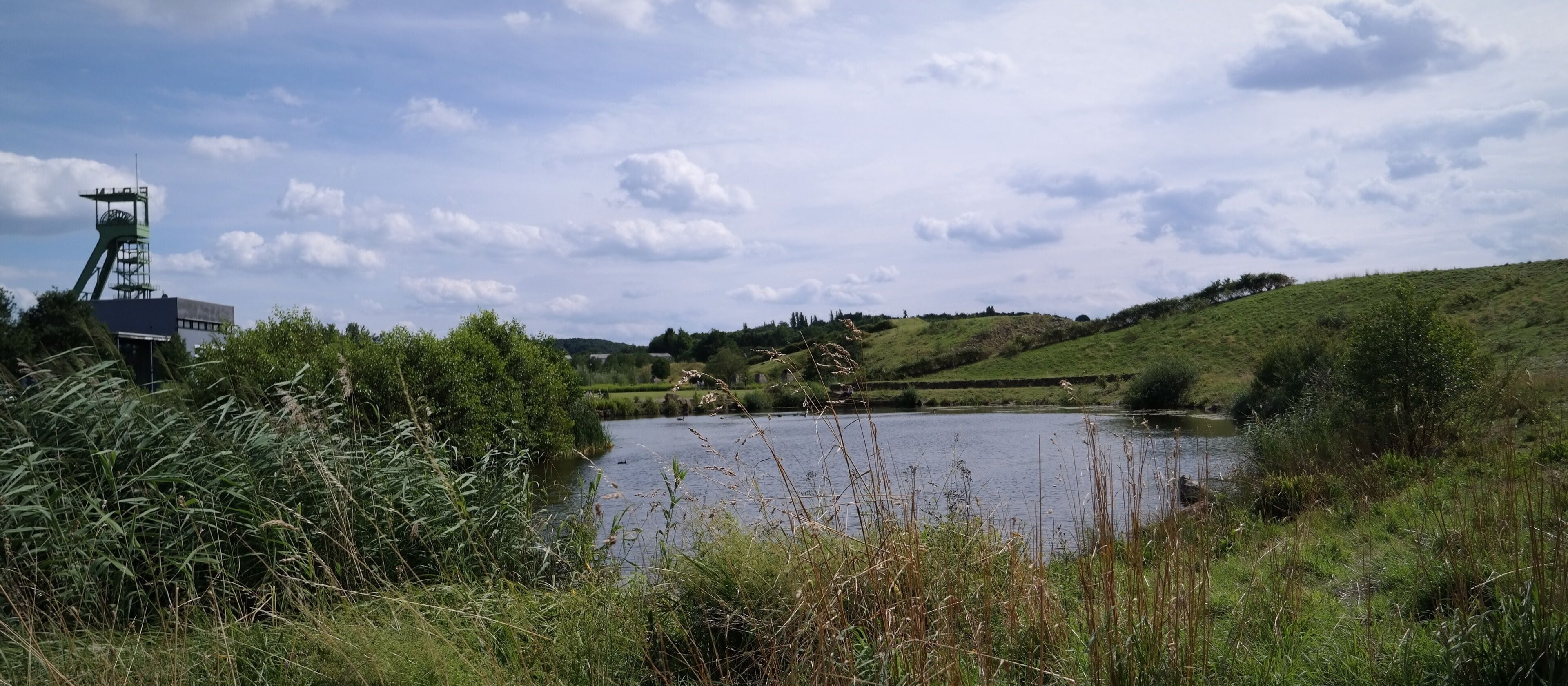 Panoramablick Erin Park mit See und Förderturm