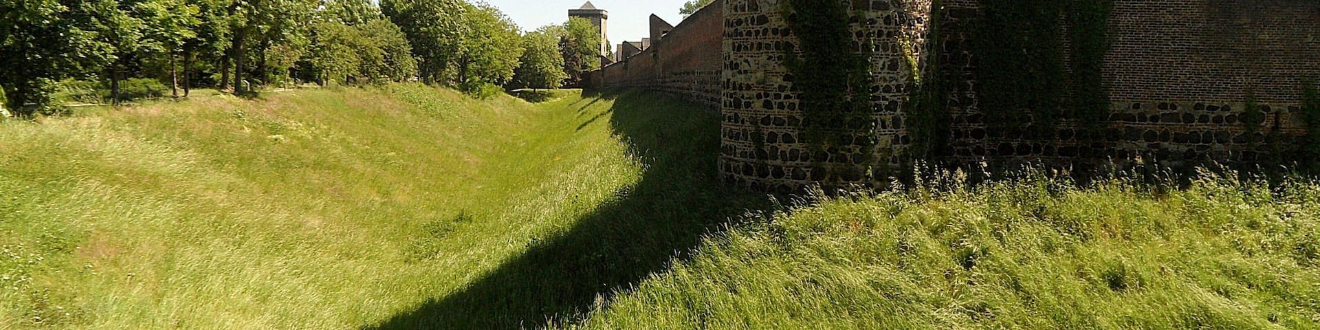 Dormagen-Zons (North Rhine-Westphalia / Germany): exterior part of town fortification, northwestern area; May 2017
