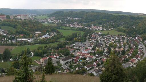 Panorama der Stadt Eichstätt. Aufgenommen am Altmühltal-Panoramaweg bei Wintershof am 30. Sept. 2012