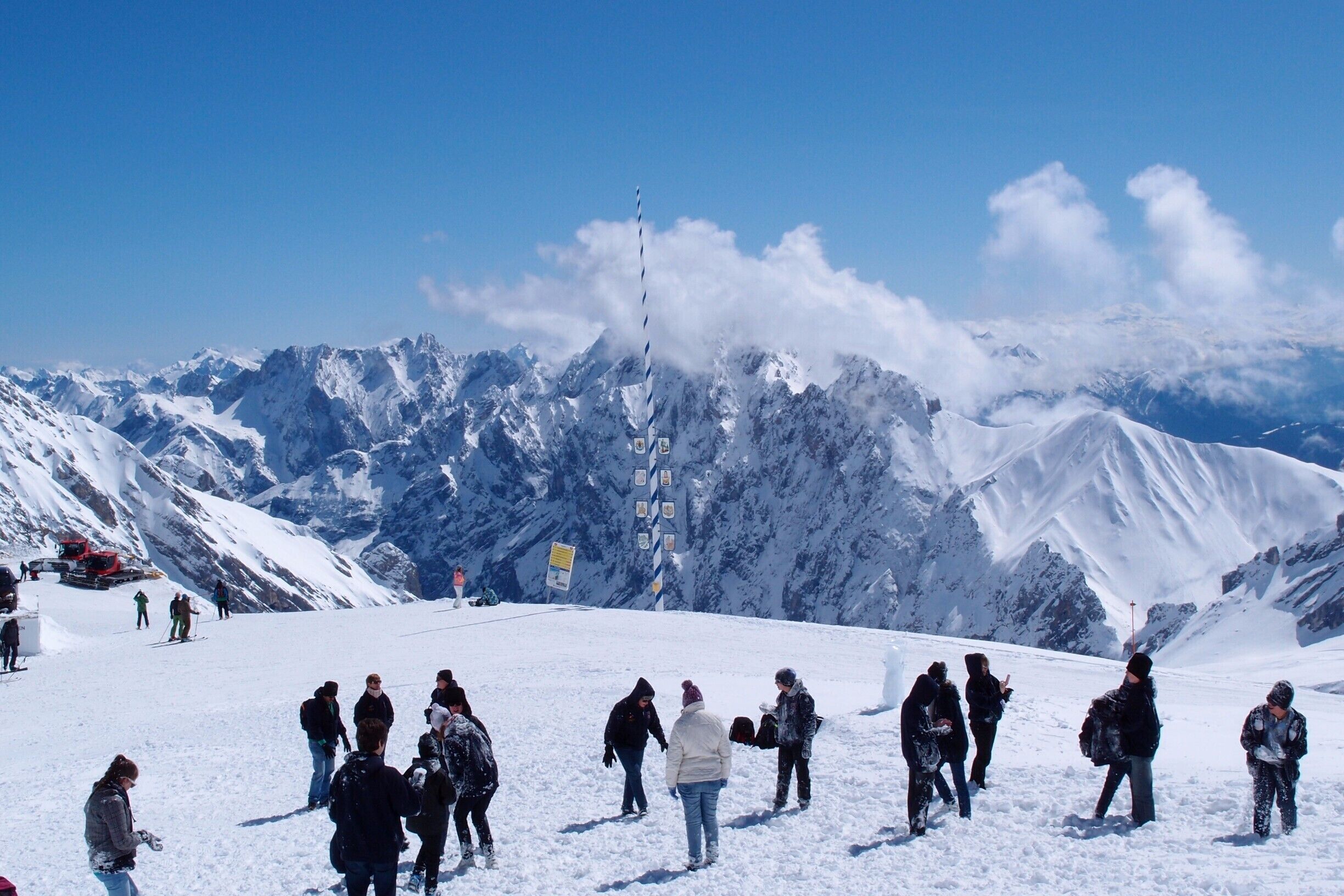 Top of the Germany

At here you can do skiing as much as you can or having a iced lowenbrau while standing in the magnificent snowberg.

#germany #zugspitze
