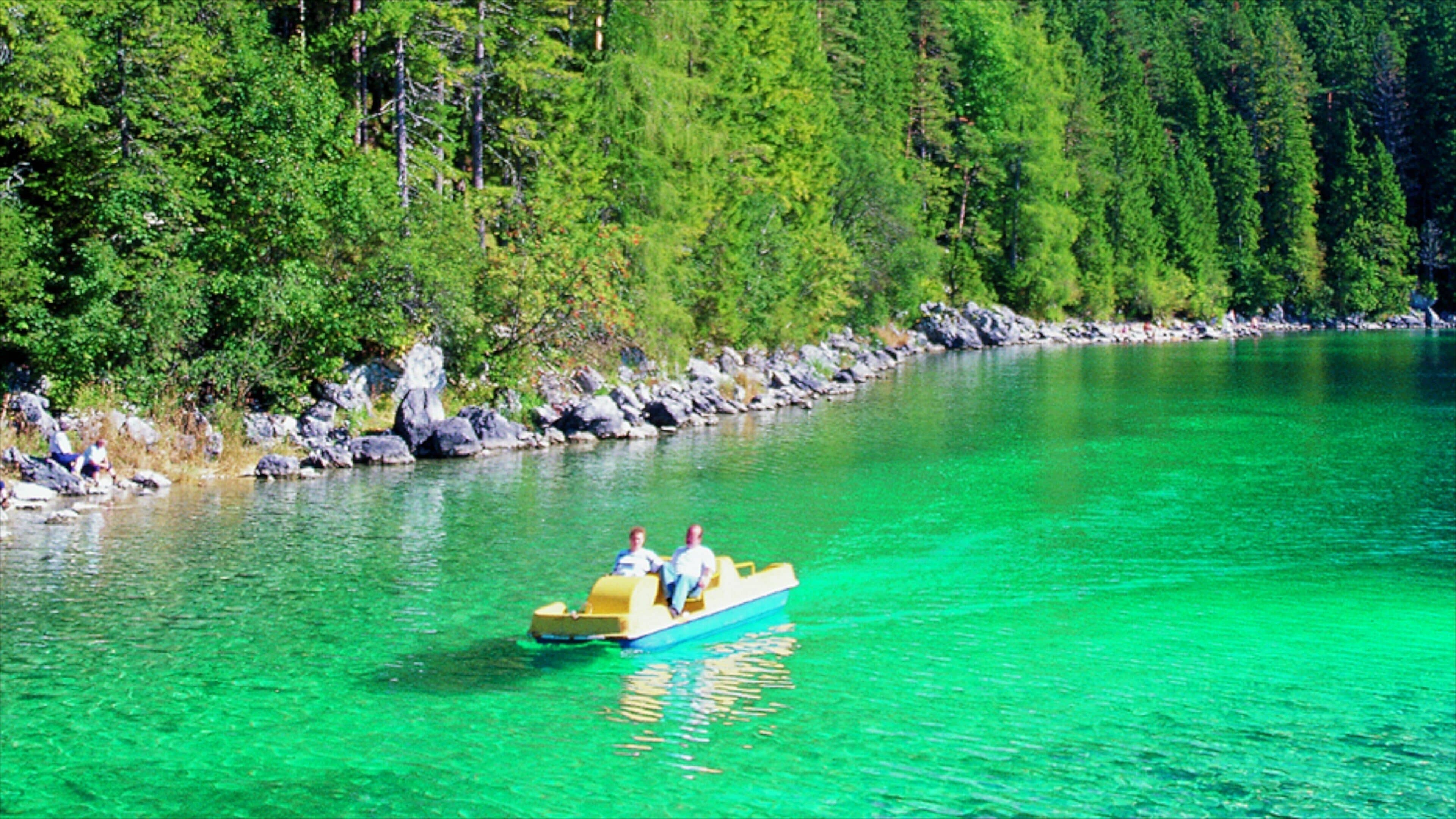 Garmisch-Partenkirchen featuring landscape views, rugged coastline and boating