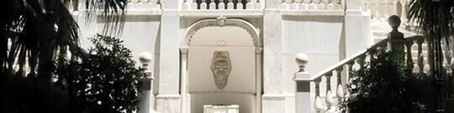 This is the entry of the Sursock residence.