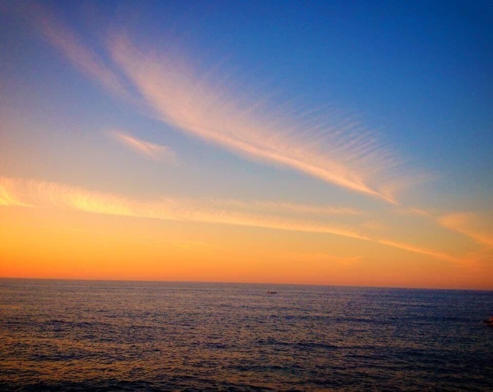 Lovely sunset
#Goldenhour 
#blue