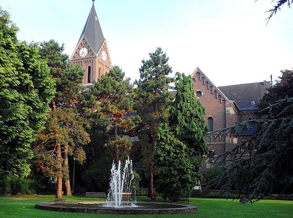 Kirchpark, St. Katharina, Alt-Hürth