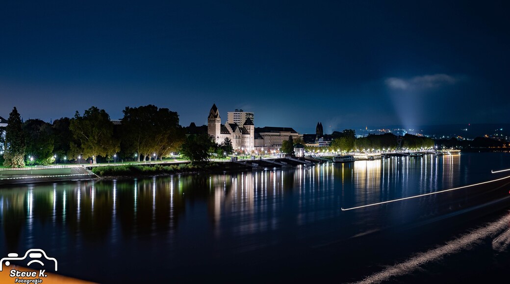 Aufgenommen auf der Pfaffendorfer Brücke in der Nähe des deutschen ecks in Koblenz