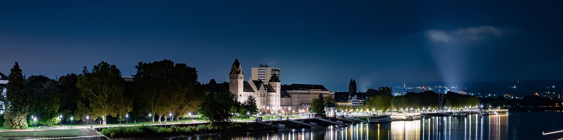 Aufgenommen auf der Pfaffendorfer Brücke in der Nähe des deutschen ecks in Koblenz