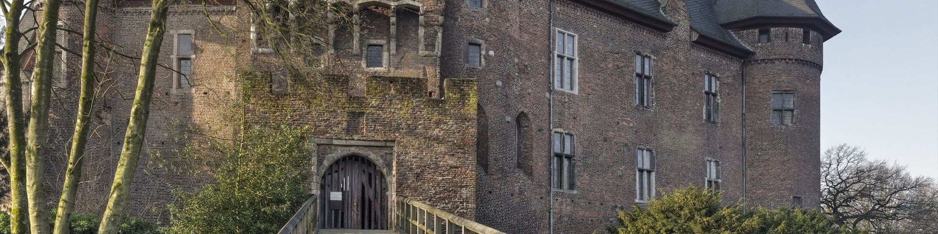 Krefeld featuring heritage architecture and chateau or palace