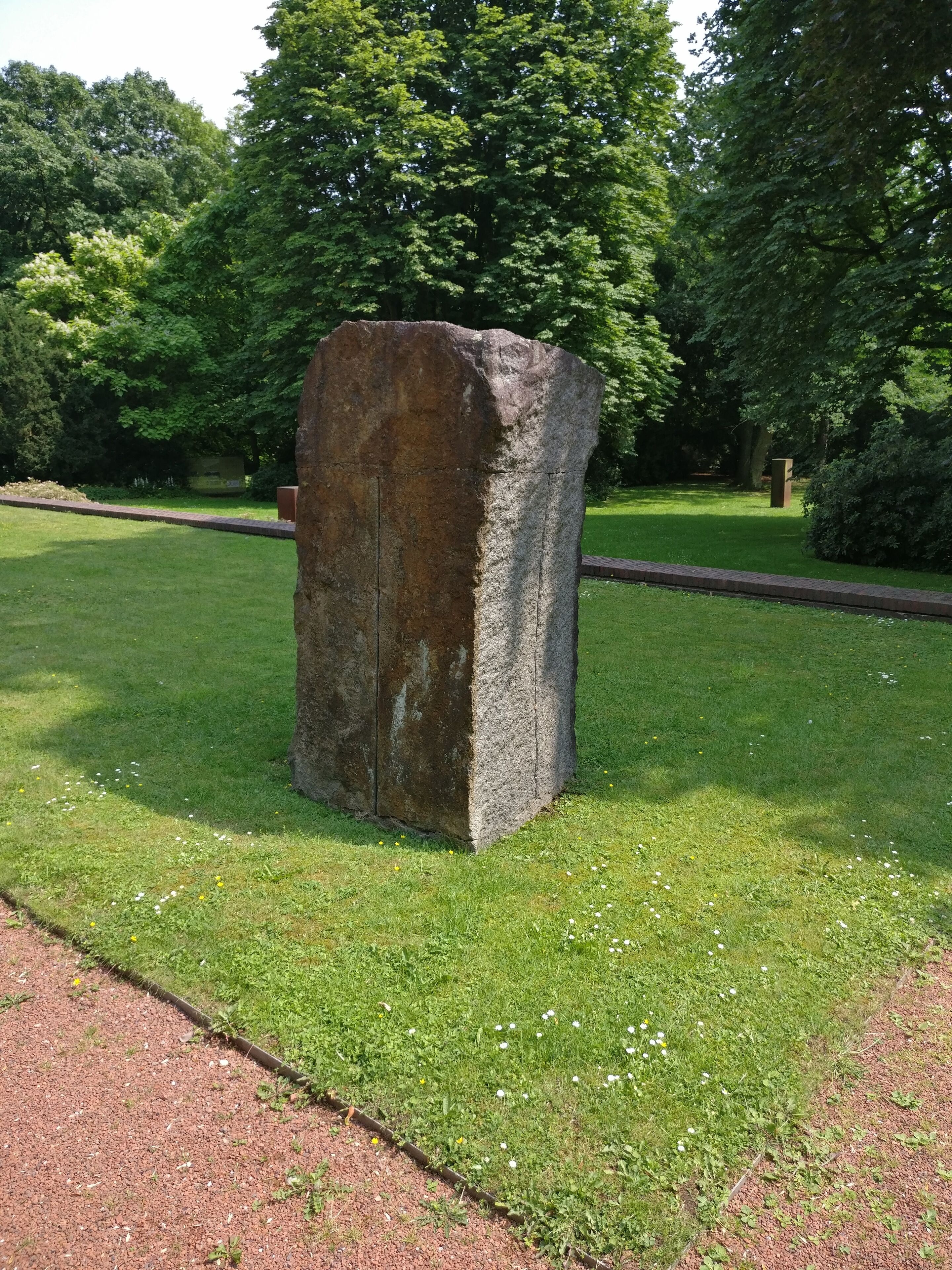 Ulrich Rückriem, Granit, Krefeld