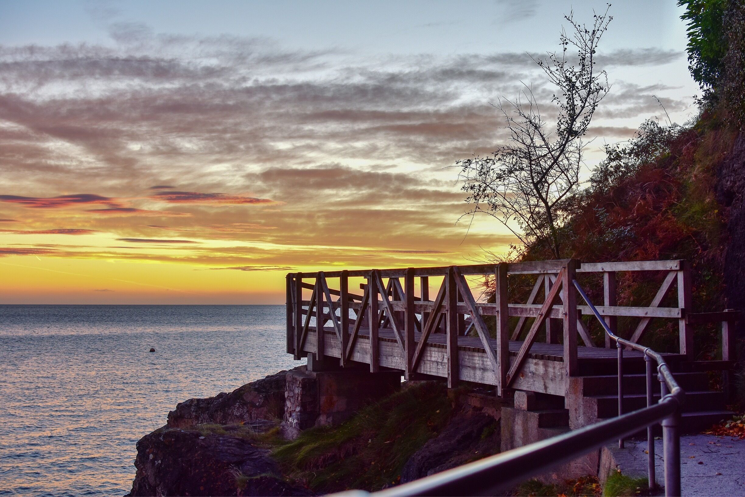 An autumn sunrise.
Taken on the Coast path at Babbacombe in Torquay, Devon UK.
