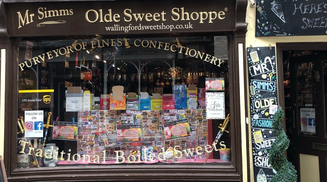 Exploring Oxfordshire 🇬🇧 🍬 🍭