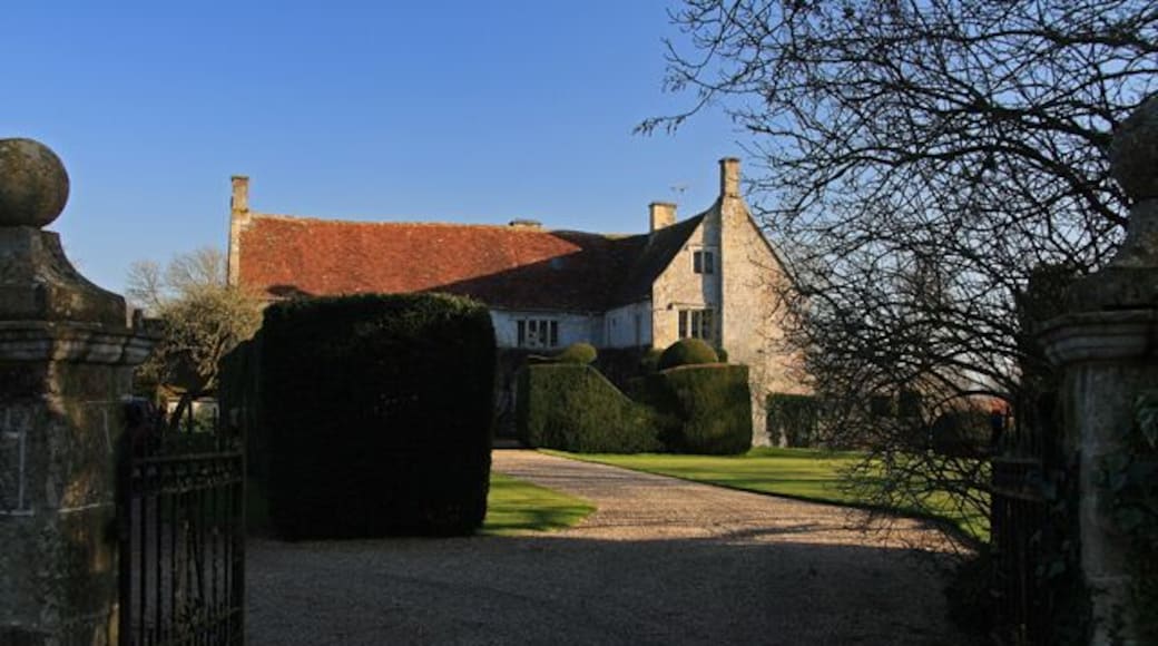 Knook Manor This is a detached L-plan C16 manor house, that underwent alteration in the early part of the C17. It was restored in the 1920s by the Crichton-Maitland family. Grade I Listed.