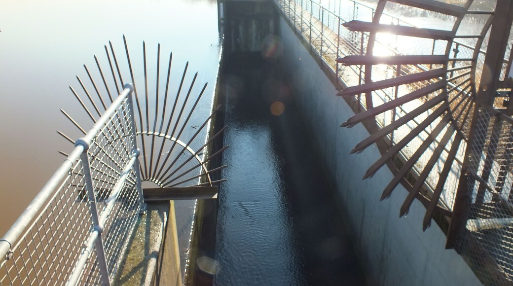 Appleton Reservoir, Higher Walton. Over flow under the Bridgewater Canal to the Manchester Ship Canal