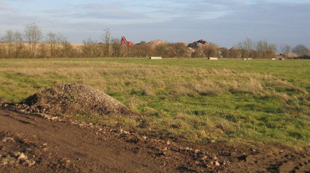 Landfill site. Looking NE towards the landfill site from the driveway on the SW corner of the square.