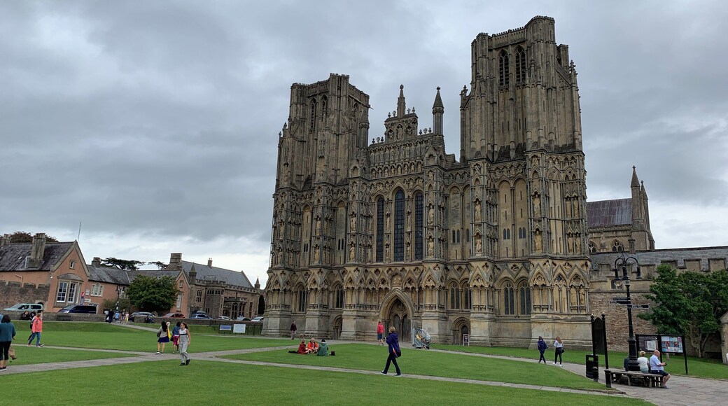 Small city with many Cathedrals. Nice for who love this things