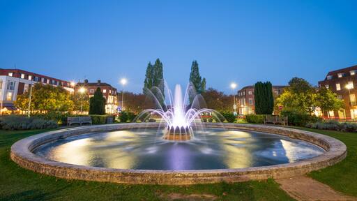 Welwyn Garden City Fountain illuminated at night