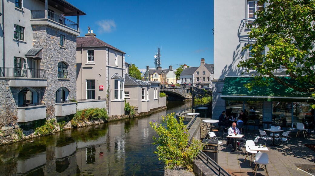 Ennis showing a river or creek