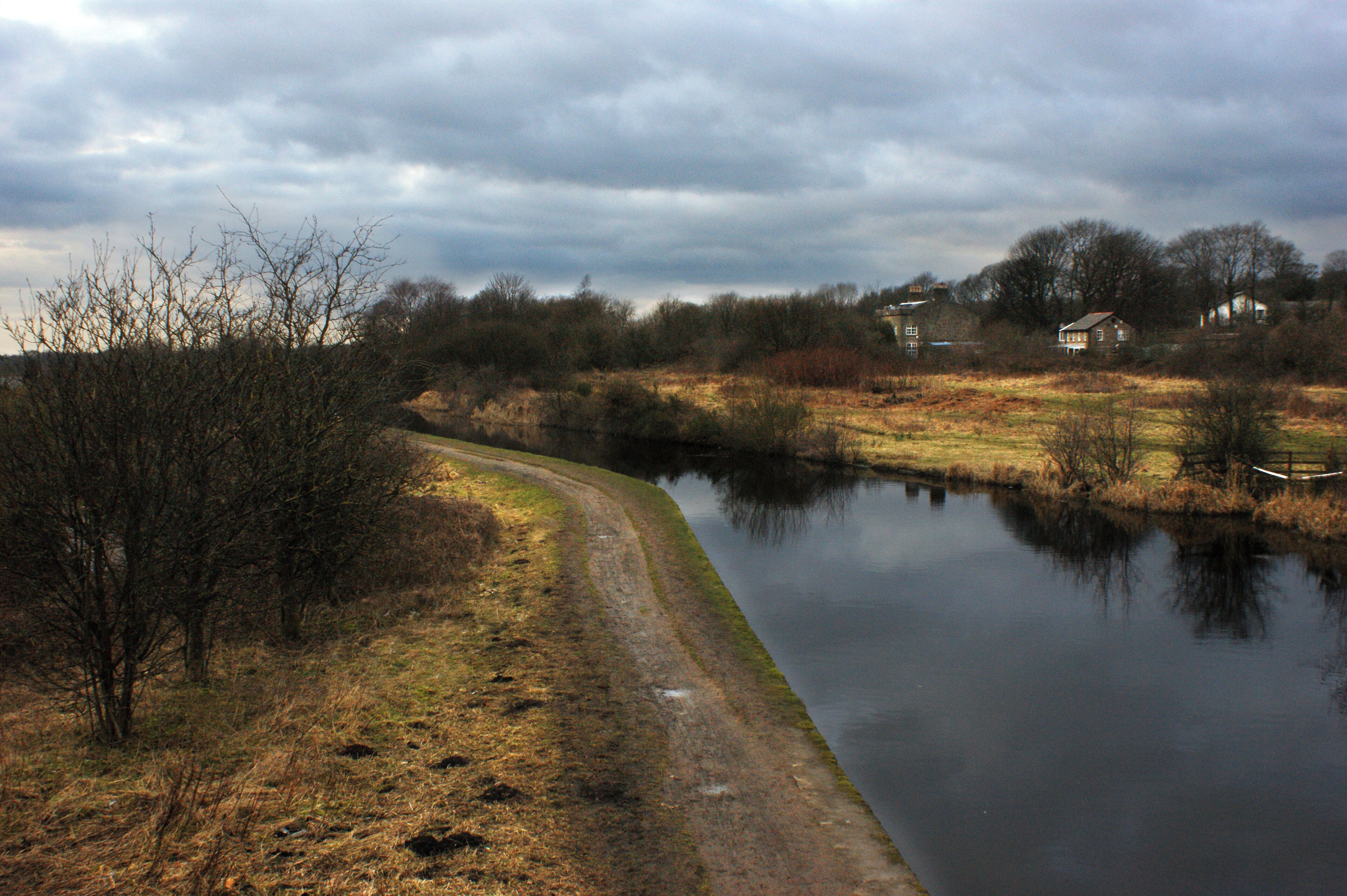 The Leeds Liverpool Canal from ON the bridge at New Springs