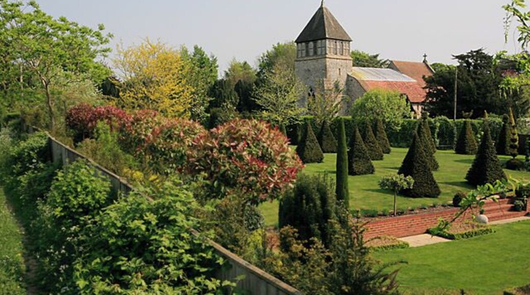 View of St Stephen's church, Sparsholt, from footpath (If you are 11 feet tall)