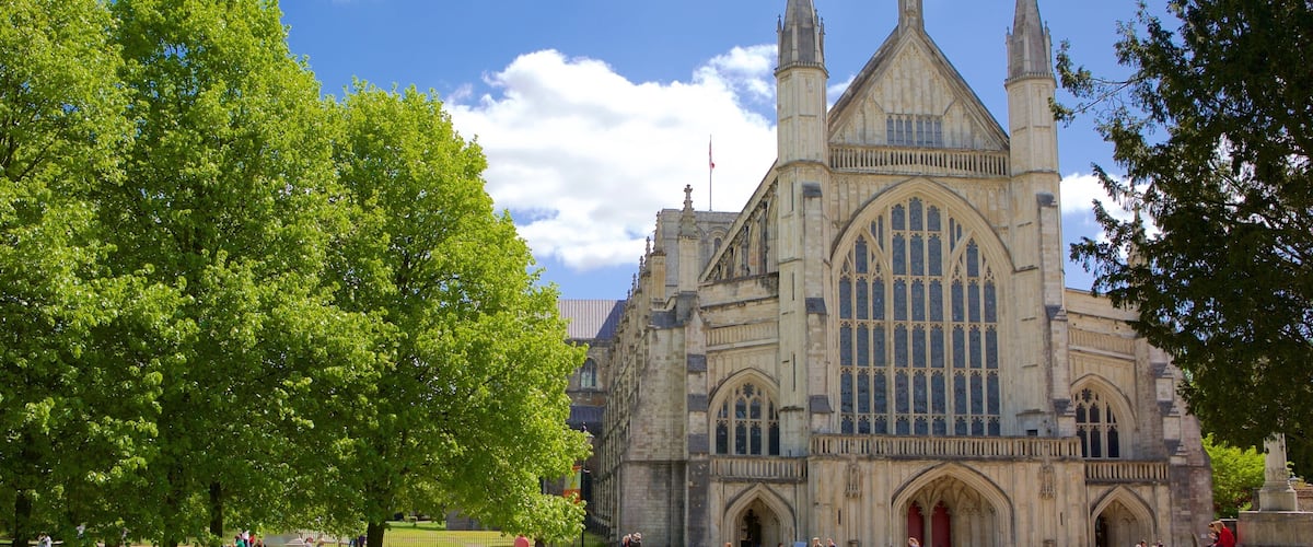 Winchester which includes heritage architecture as well as a small group of people