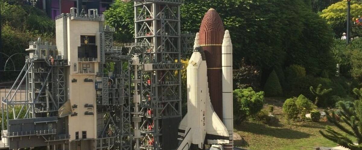 Lego Shuttle.