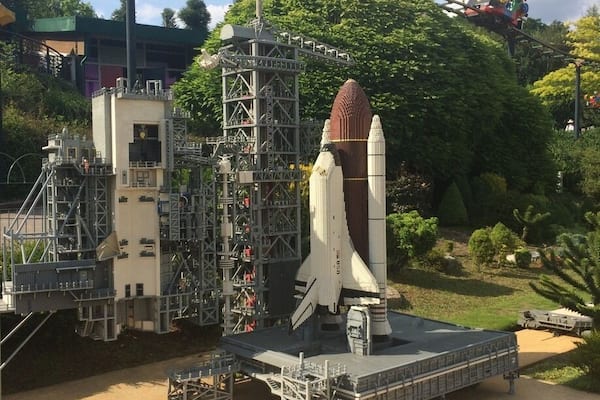 Lego Shuttle.