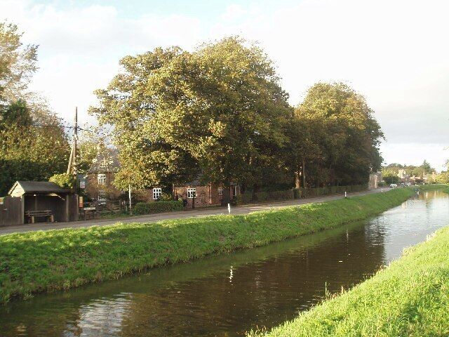 Well Creek near Hall Bridge, Upwell. This is the old course of the River Nene in the longest village in England.