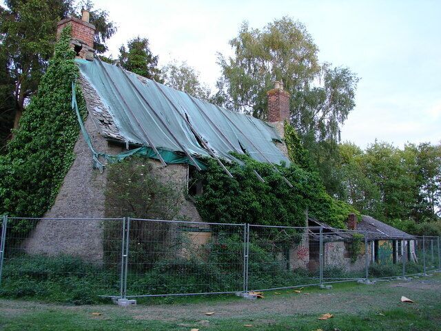 Ruined Cottage near Gravel Quarry Ripe for development!