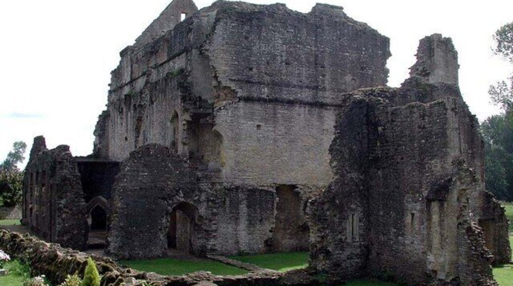 Minster Lovell Hall