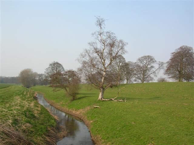 From Carrholme bridge Looking north as the road crosses over the River Kyle.
