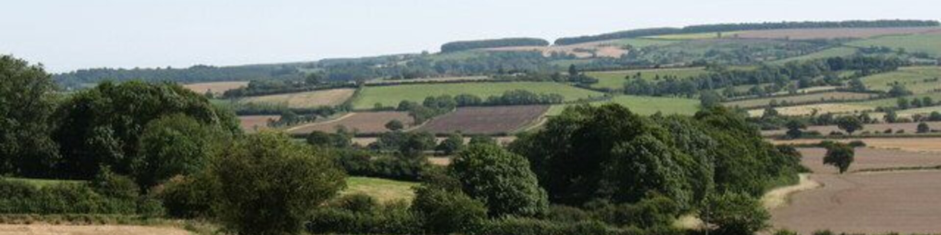 East from Spy Hill Looking east from the footpath over Spy Hill towards the Wolds.