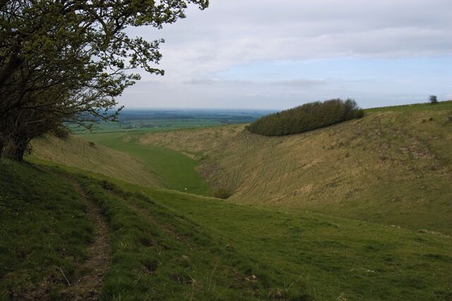 Cleaving Coombe, near Londesborough, East Riding of Yorkshire, England. Wolds dry valley to the east of Londesborough Hill, now designated Open Access land.