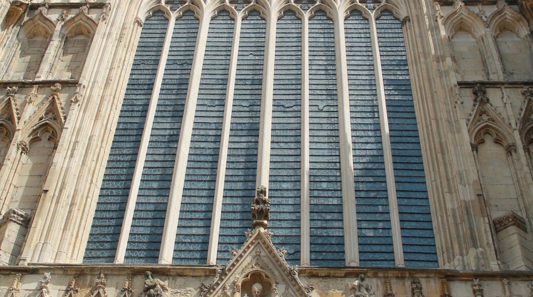 Gorgeous, Gothic and amazing!