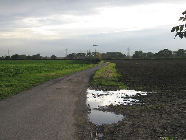 The Public Footpath To Spring House From the road between Huby and Tollerton.