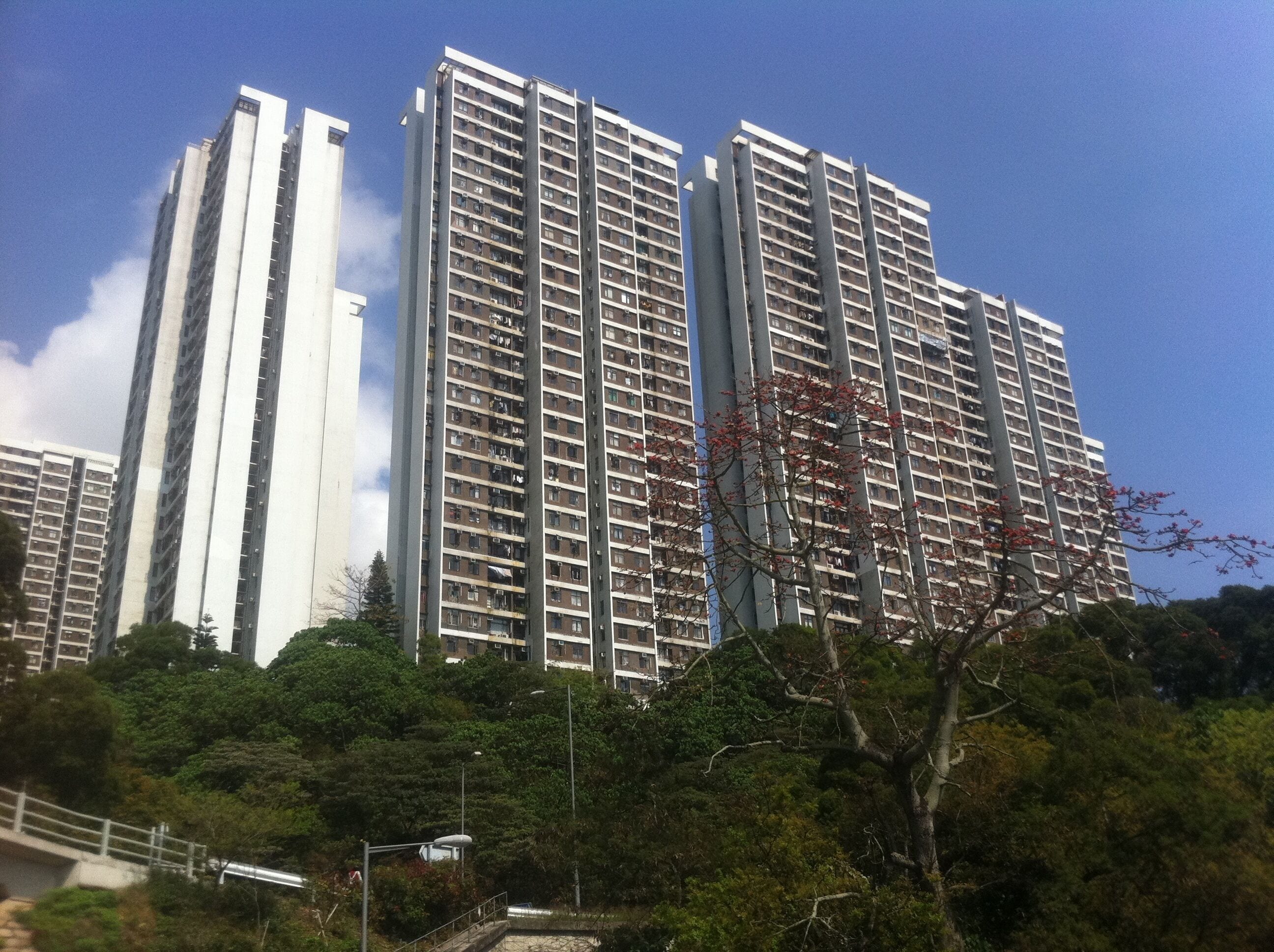 薄扶林道 zh:置富花園. Pok Fu Lam Road, Hong Kong