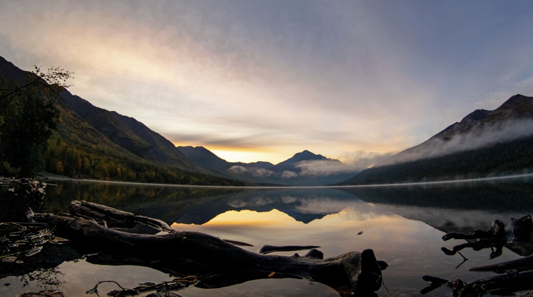 Eklutna Lake was looking so peaceful on a beautiful fall morning.
#Adventure