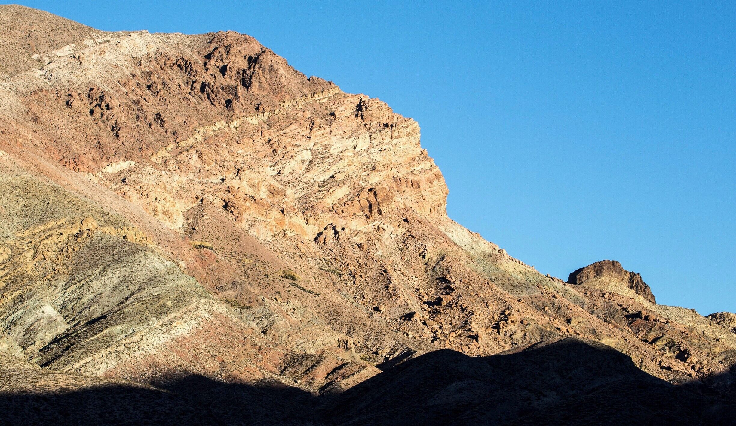 From Titus Canyon Road in Death Valley N.P.
#lifeatexpedia