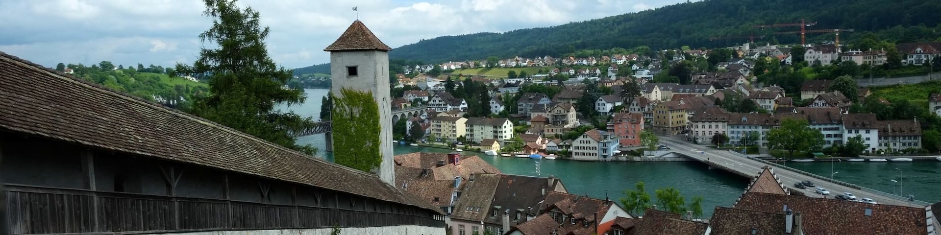 The Munot is a circular 16th century fortification in the center of the Swiss city of Schaffhausen. It is surrounded by vineyards and serves as the city's symbol. The ring-shaped fortress was built in the 16th century.
