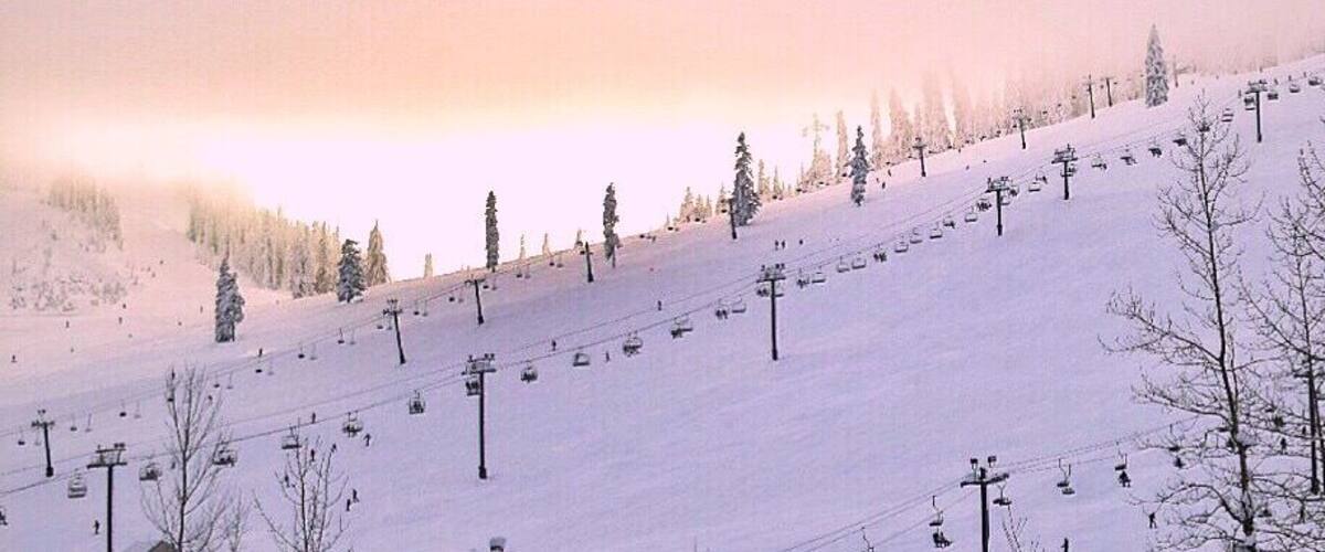 Sunset at The Summit
#roadtrip #weekendgetaway #winterdestination #winter #snow