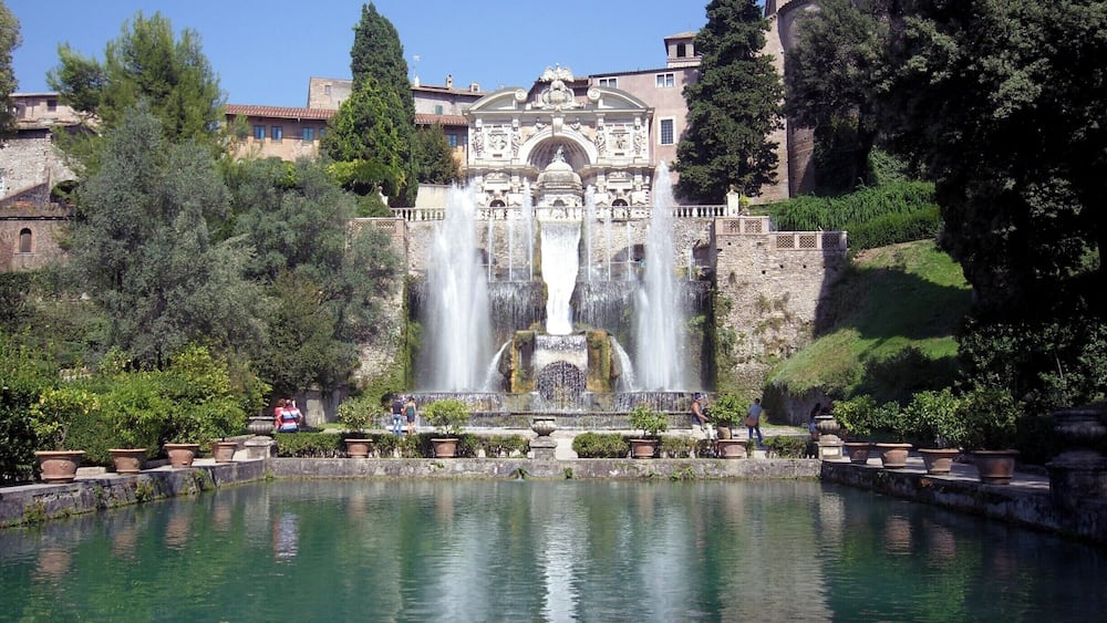 The Fountain of Neptune below the Fountain of the Organ