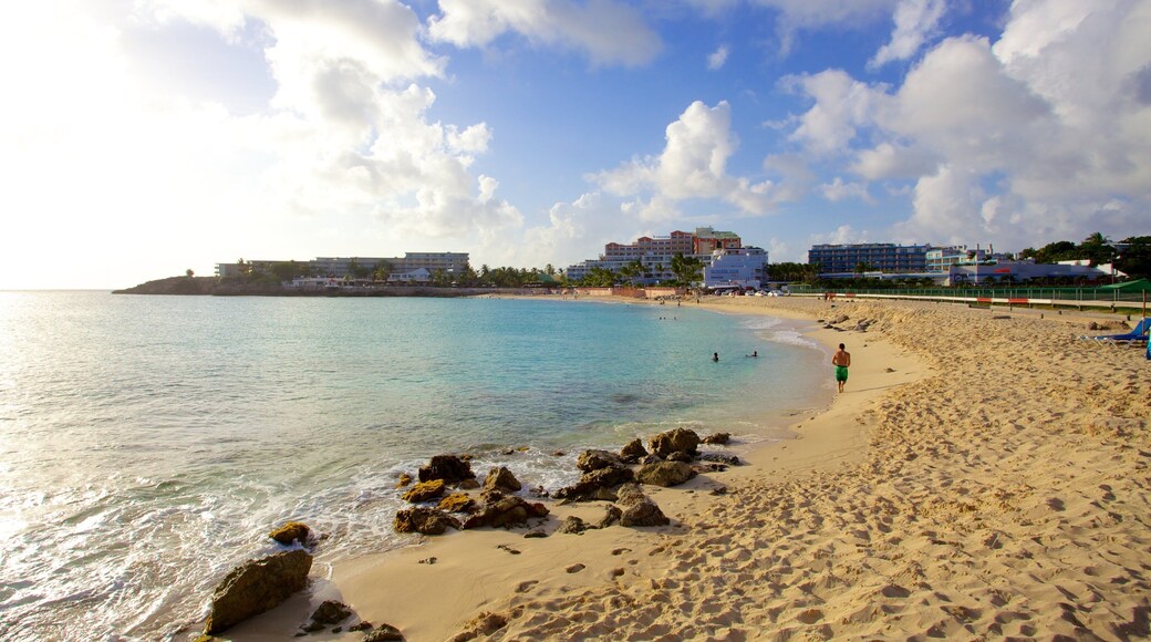 Maho Reef fasiliteter samt landskap, strand og tropisk landskap