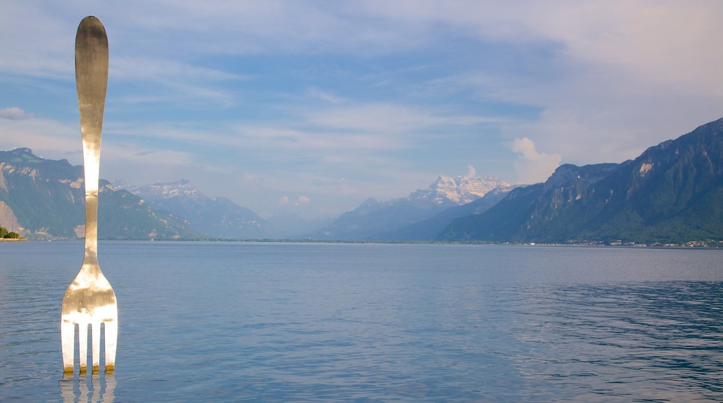 Vevey fasiliteter samt innsjø og utendørs kunst