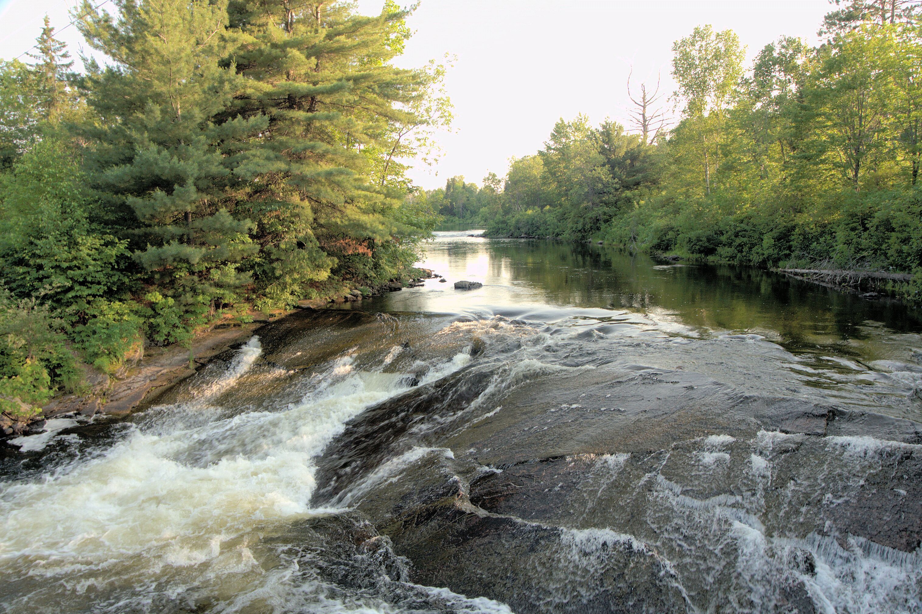 amable du fond river (0690)