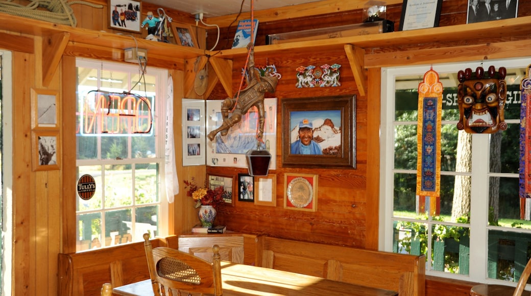 Ashford which includes interior views