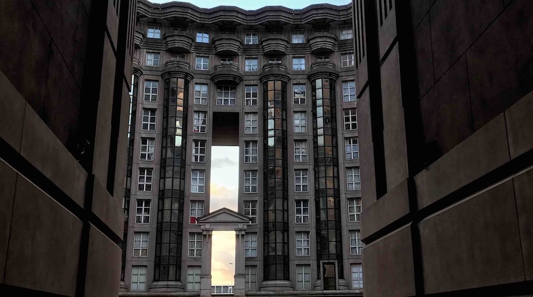 //
Those amazing buildings